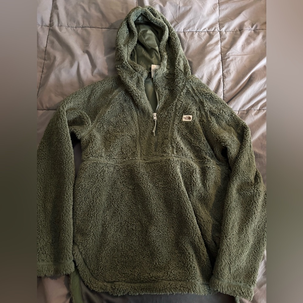 North Face Hooded Fleece Size Small, army green half Zip